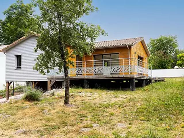 Le Pian Médoc 33290 Achat / Vente maison 4 pièces t4 au dernier étage parking
