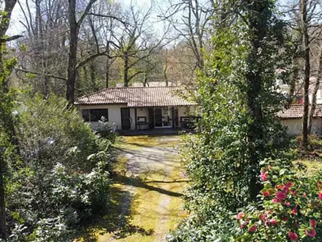 Le Pian Médoc 33290 Achat / Vente maison 4 pièces t4 au dernier étage