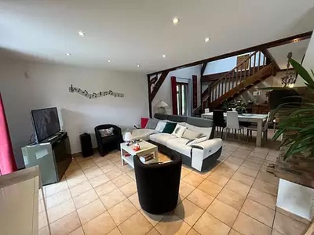 Le Pont de Beauvoisin 73330 Achat / Vente maison 5 pièces t5 au dernier étage