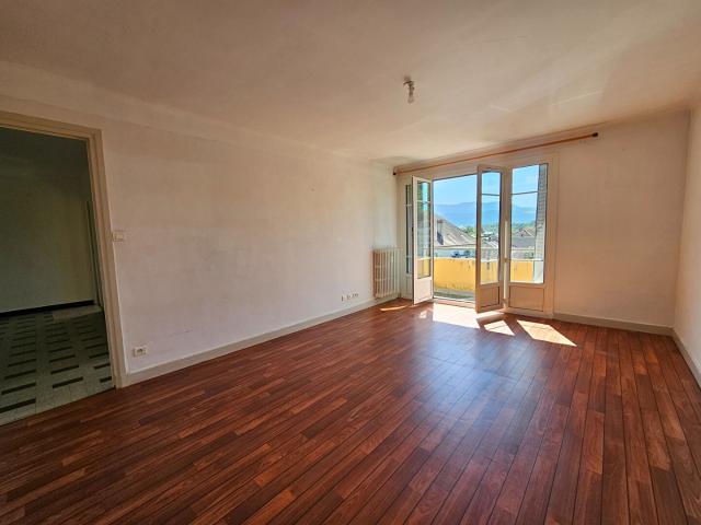 Le Pont de Beauvoisin Location Appartement 38