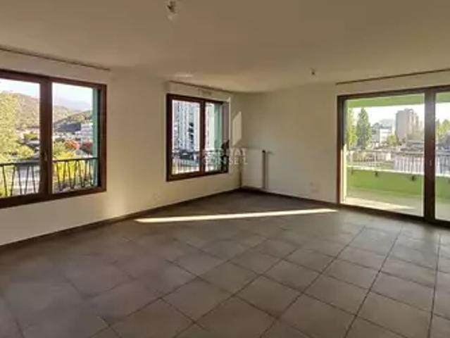 Le Pont de Claix 38800 Achat / Vente appartement 3 pièces t3 au dernier étage