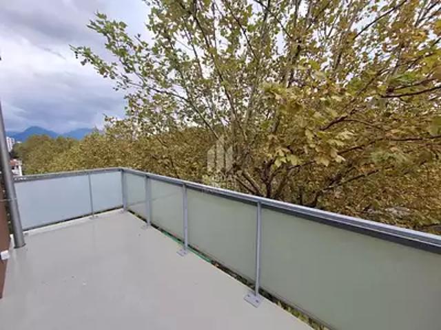 Le Pont de Claix 38800 Achat / Vente appartement 3 pièces t3 au dernier étage