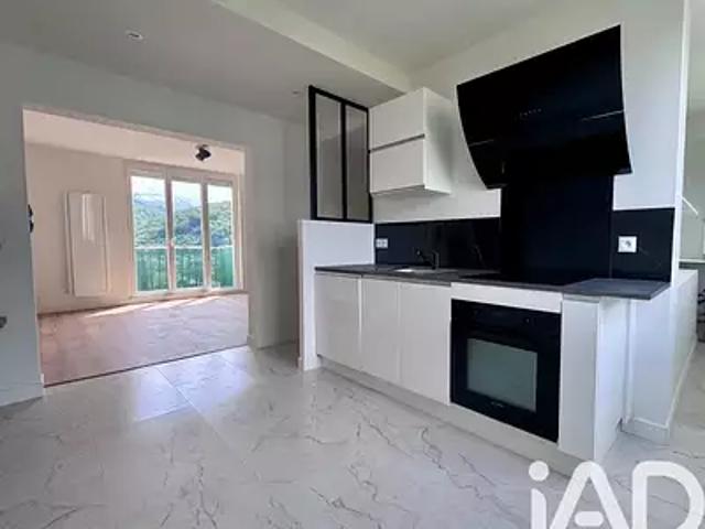 Le Pont de Claix 38800 Achat / Vente appartement 3 pièces t3 au dernier étage parking