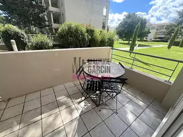 Le Pontet 84130 Location appartement 2 pièces t2 piscine terrasse