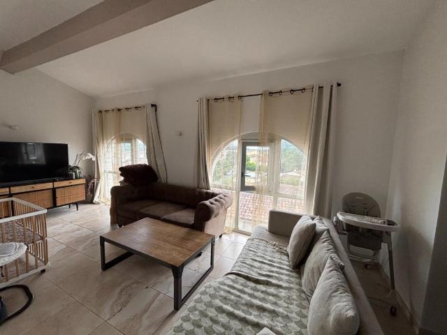 LE PONTET APPARTEMENT T3 70.84M² AVEC PARKING