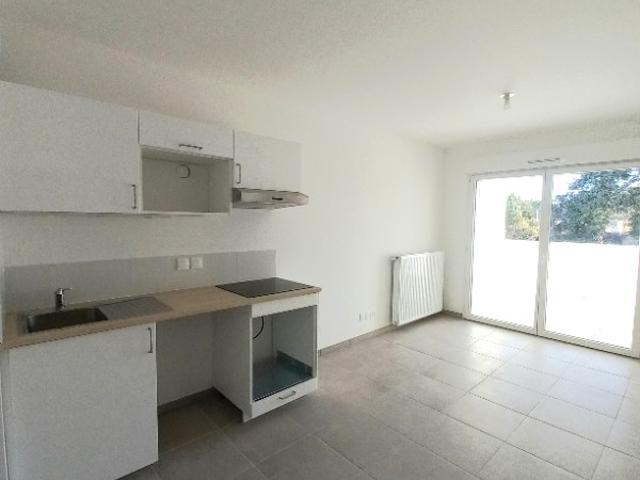 Le Pontet Location Appartement 84