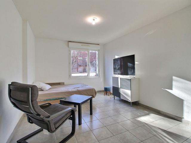 Le Pontet Location Appartement 84