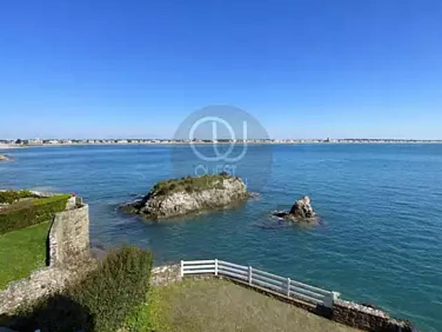 Le Pouliguen 44510 Achat / Vente maison 10 pièces t10 au dernier étage cave