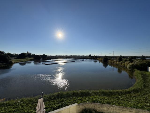 LE POULIGUEN Superbe vue sur les marais salants
