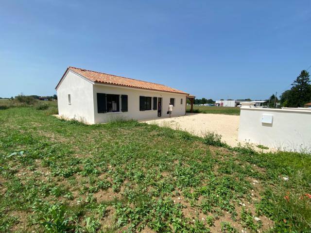 Le plaisir d'emménager dans une maison neuve,à Marsalès, pr