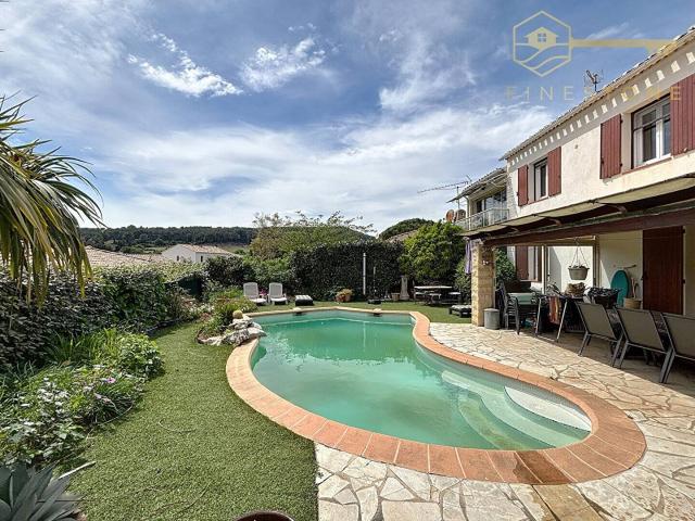 Le Plan du Castellet, Maison de 124.50 m² avec piscine