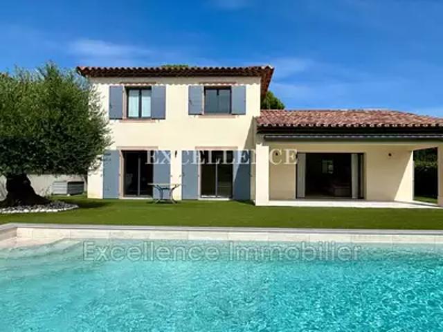 Le Plan de la Tour 83120 Achat / Vente maison 5 pièces t5 piscine