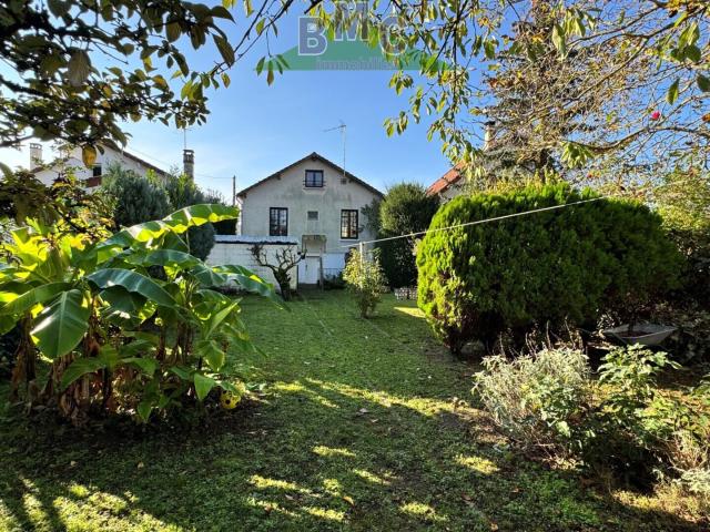 LE PLESSIS BOUCHARD 9' GARE