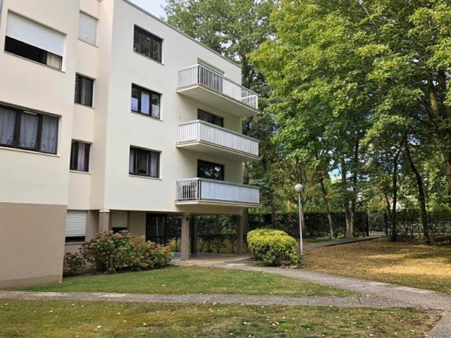 LE PLESSIS TREVISE