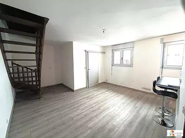 Le Plessis Trévise 94420 Achat / Vente appartement 2 pièces t2 au dernier étage parking
