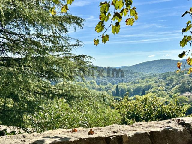 Le plus beau village de la vallée de la Cèze.