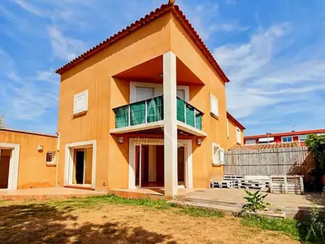 Le Pradet 83220 Achat / Vente maison 7 pièces t7 terrasse parking