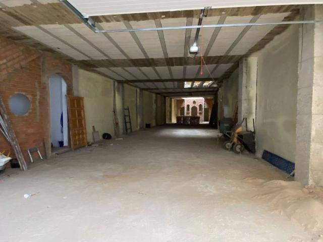 Le presentamos un gran local comercial en el centro de Lepe. 600m² Lepe