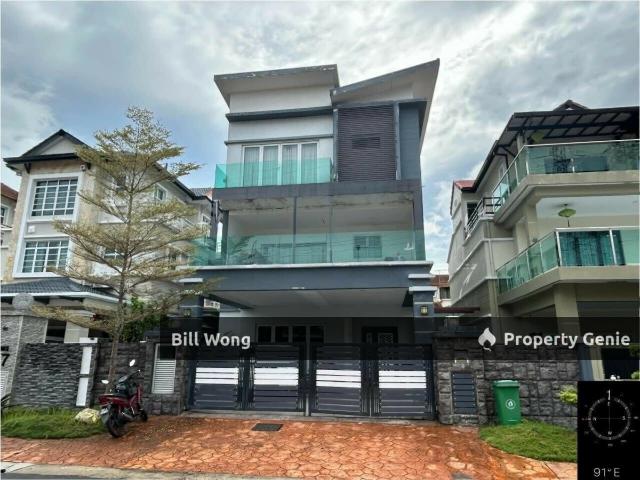 Le Putra Avenue 2.5 Sty Bungalow