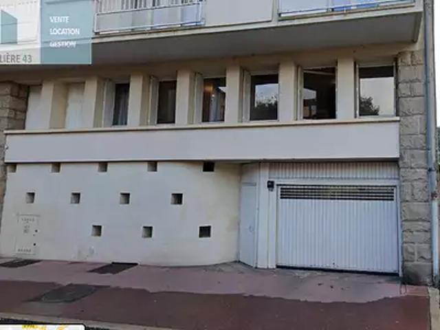 Le Puy en Velay 43000 Location parking au dernier étage