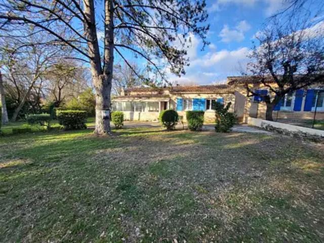 Le Puy Sainte Réparade 13610 Location maison 4 pièces t4 jardin terrasse