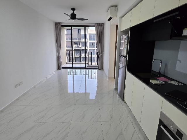 Le Quest Condominium For Sale, $1,240,000, 2 Bed 2 Bath 710 sqft $1,746.00 psf