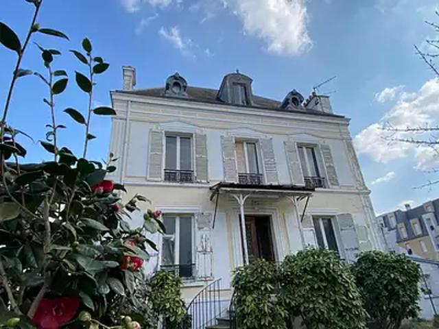 Le Raincy 93340 Achat / Vente maison 9 pièces t9 au dernier étage cave