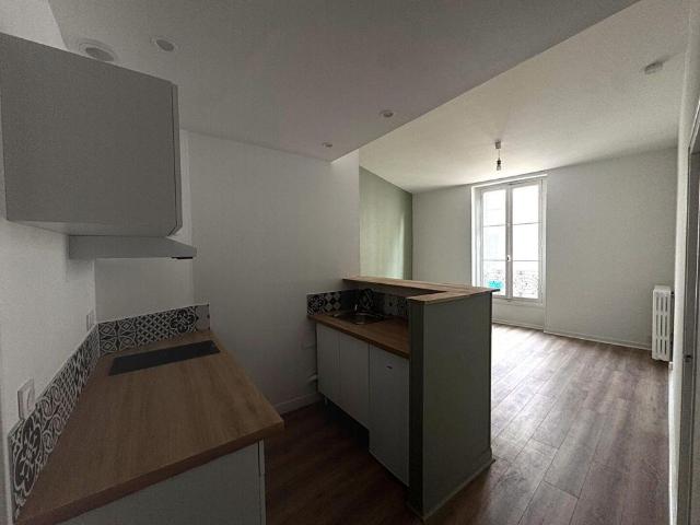 LE RENOVE Location Appartement poitiers: 41.15 m2