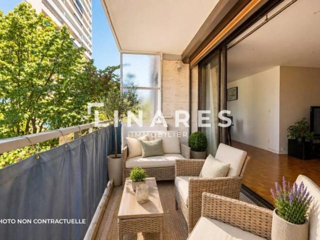LE REFUGE DES PINS Appartement T4/5 de 106m² Balcon Parking Cave 13009