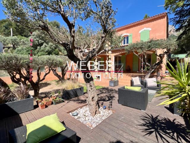 LE REVEST LES EAUX Maison 182 m2 4 chambres Terrain 860