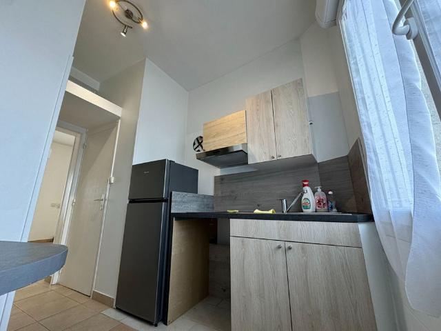 LE ROMANCIER Location Appartement saint pierre des corps: 23.29 m2
