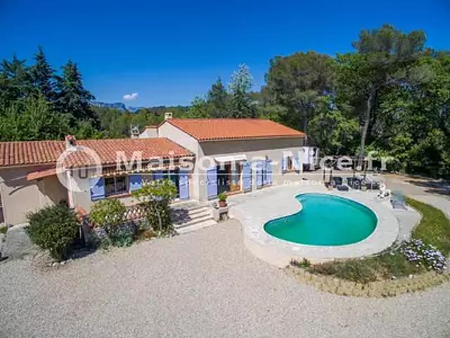 Le Rouret 06650 Achat / Vente maison 6 pièces t6 piscine