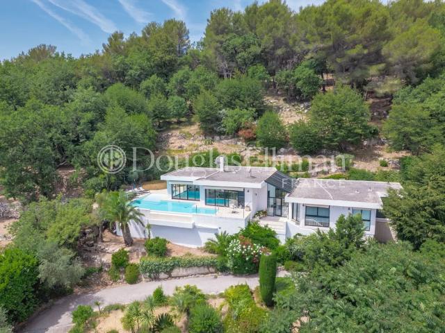LE ROURET – Villa contemporaine avec vue mer, inspirée de l'architecture Palm Springs