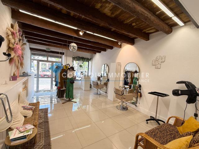 LE ROVE Fonds de commerce Salon de Coiffure & Bien Être Entièrement rénové Prêt à exploiter