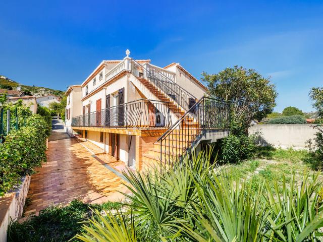 Le Rove 13740 / Maison / Terrain