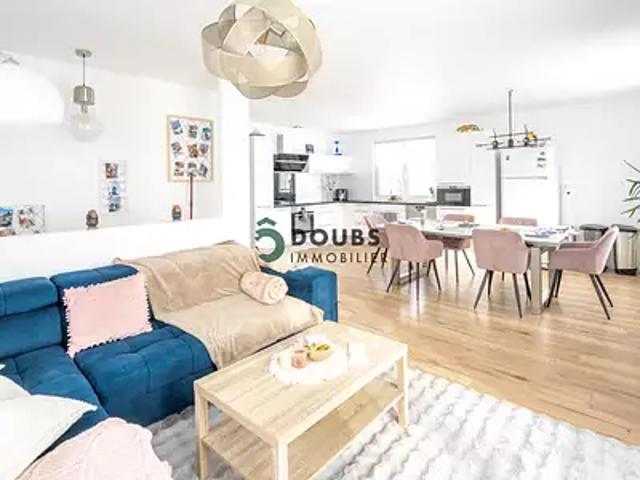 Le Russey 25210 Achat / Vente maison 4 pièces t4 au dernier étage cave