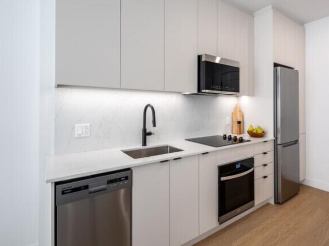 Le Samuel 1 Bedroom Apartment for Rent at 1245 Rue Sherbrooke O, Montréal, QC H3G 2V5