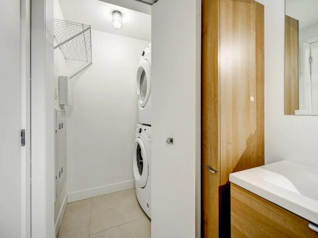 Le Shaughn 1 Bedroom Apartment for Rent at 1770 Rue Joseph Manseau, Montréal, QC H3H 0A8