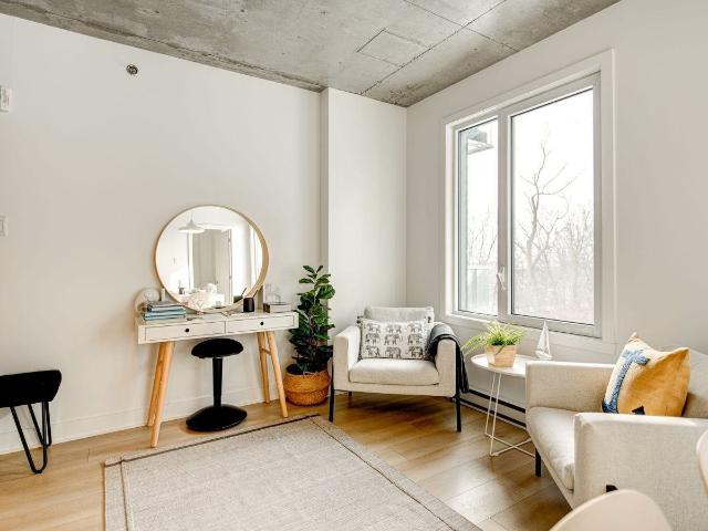 Le Shaughn 1 Bedroom Apartment for Rent at 1770 Rue Joseph Manseau, Montréal, QC H3H 0A8