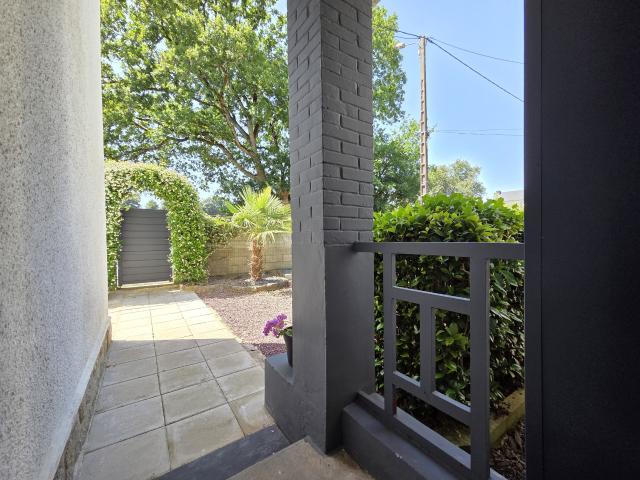 LE SOURN 56 Maison de caractère des années 1930 3 chambres, jardin clos et garage