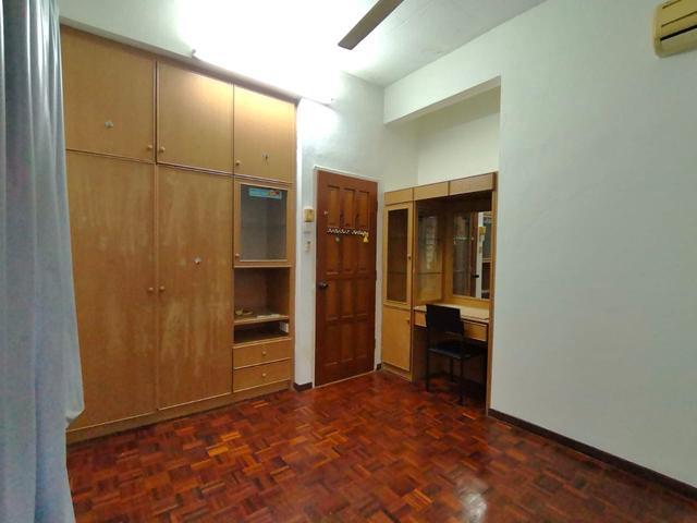 Lembah permai Tanjung bunga semi d