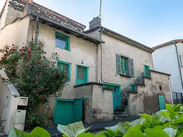 Lempdes 63370 Achat / Vente maison 4 pièces t4 au dernier étage cave