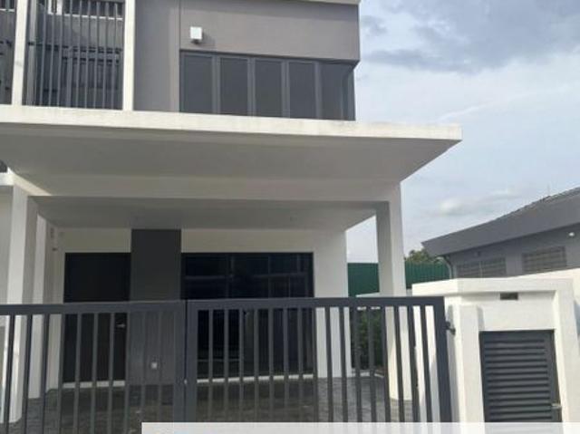 Lena Residence, Alam Impian Seksyen 35. End Lot Brand New Unit FREEHOLD