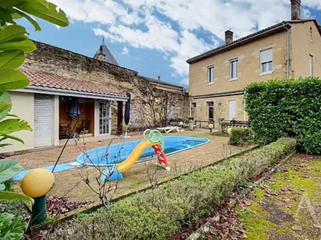 Léognan 33850 Achat / Vente maison 8 pièces t8 au dernier étage piscine