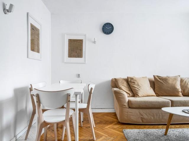 Leona Schillera 47 m², Warszawa