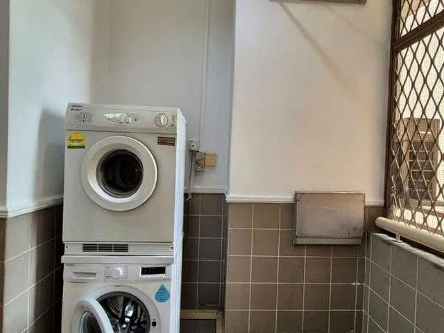 Leonie Condotel D9, Condominium