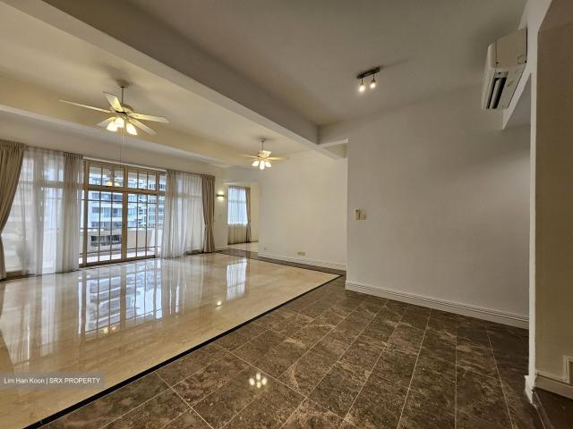 Leonie Condotel D9, Condominium