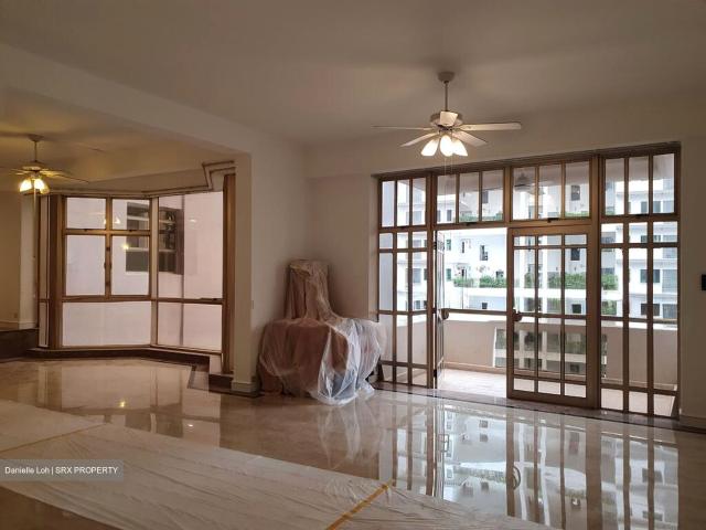 Leonie Condotel D9, Condominium