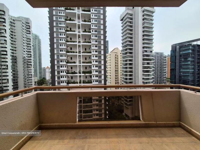 Leonie Condotel D9, Condominium