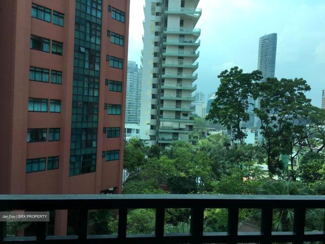 Leonie Gardens D9, Condominium